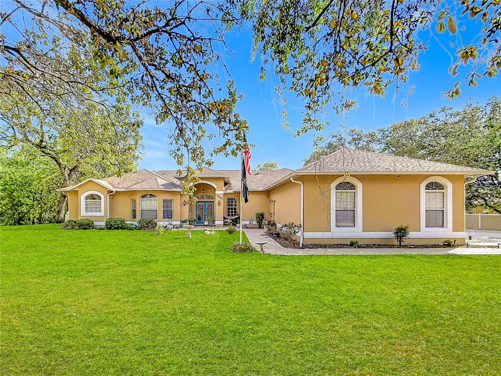 10301 FOX SPARROW AVENUE Weeki Wachee, FL 34613