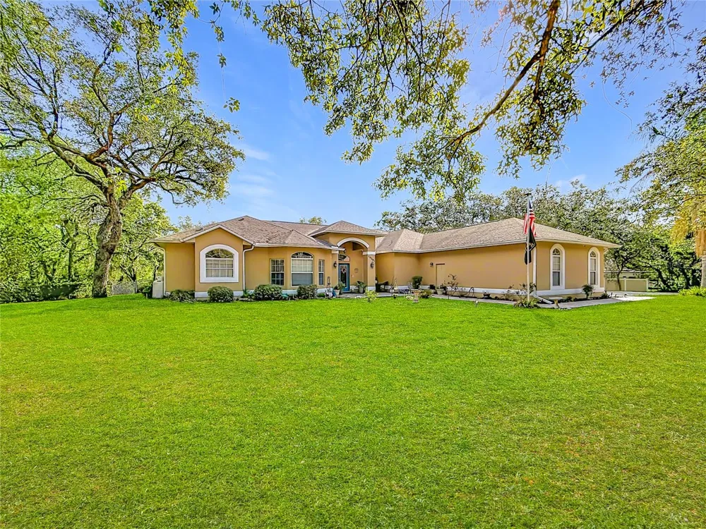 10301 FOX SPARROW AVENUE Weeki Wachee, FL 34613
