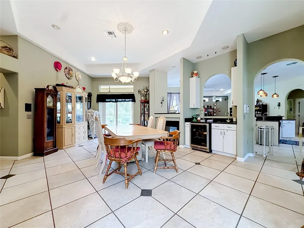 10301 FOX SPARROW AVENUE Weeki Wachee, FL 34613