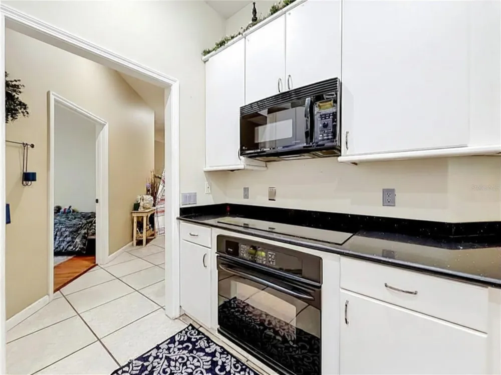 10301 FOX SPARROW AVENUE Weeki Wachee, FL 34613
