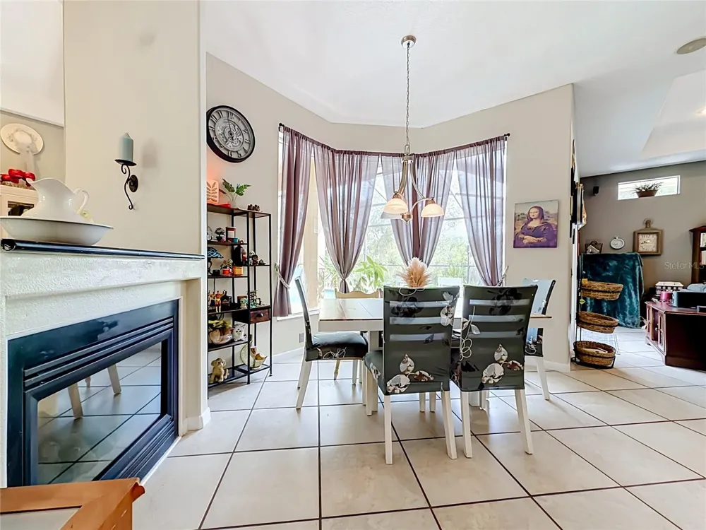 10301 FOX SPARROW AVENUE Weeki Wachee, FL 34613
