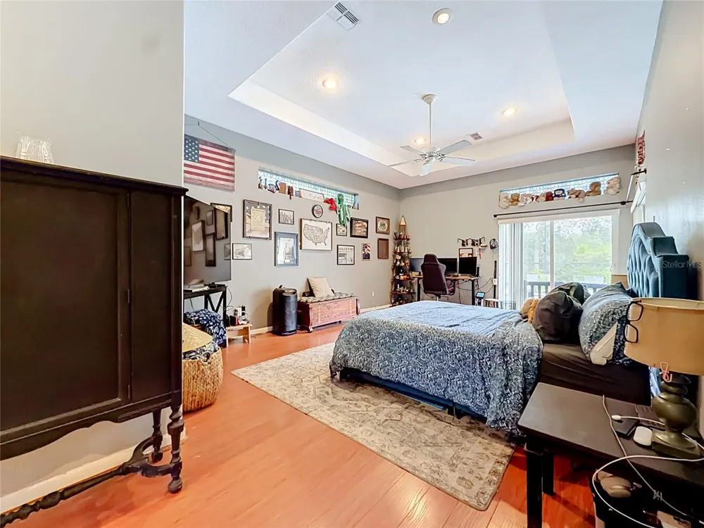 10301 FOX SPARROW AVENUE Weeki Wachee, FL 34613