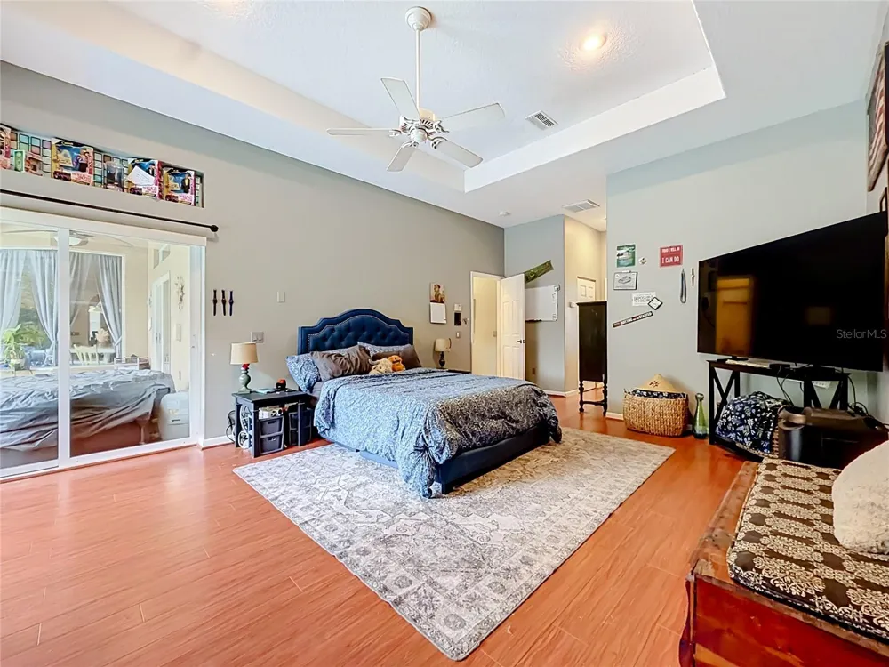 10301 FOX SPARROW AVENUE Weeki Wachee, FL 34613