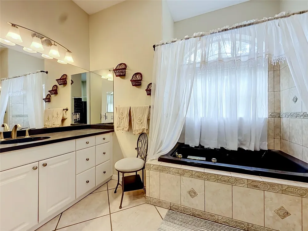 10301 FOX SPARROW AVENUE Weeki Wachee, FL 34613