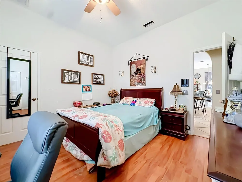 10301 FOX SPARROW AVENUE Weeki Wachee, FL 34613
