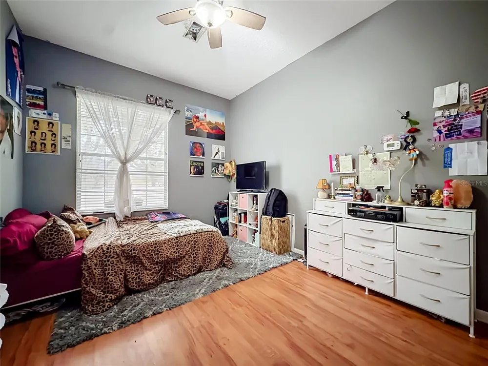 10301 FOX SPARROW AVENUE Weeki Wachee, FL 34613