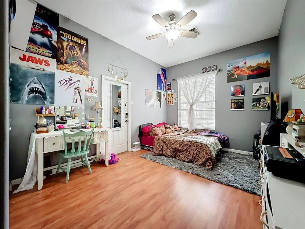 10301 FOX SPARROW AVENUE Weeki Wachee, FL 34613