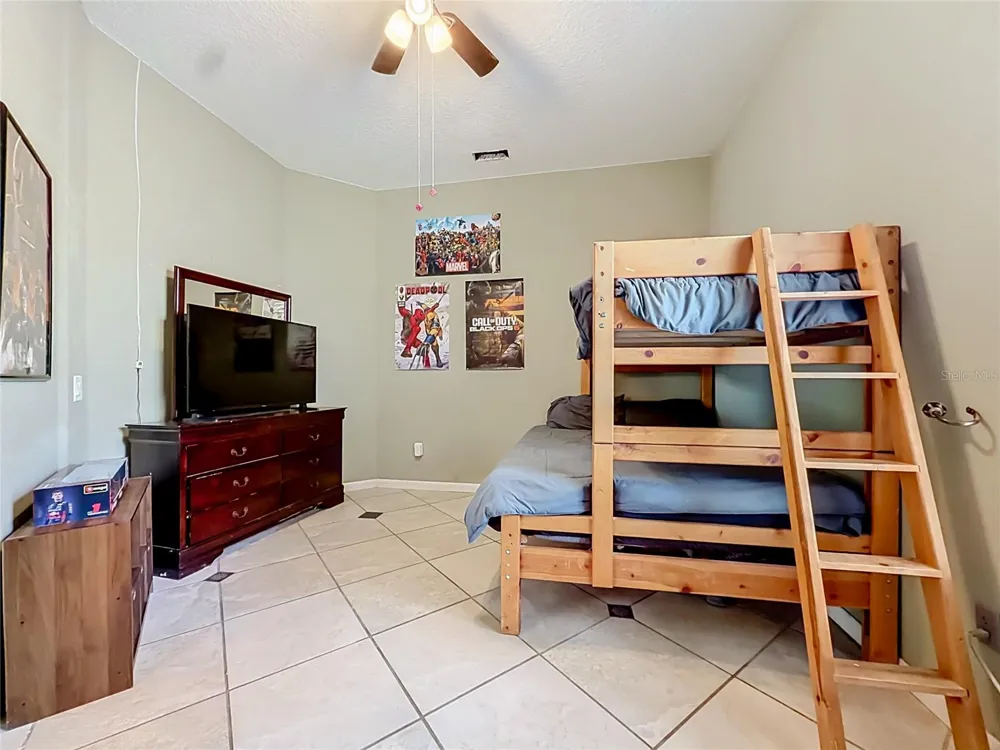 10301 FOX SPARROW AVENUE Weeki Wachee, FL 34613