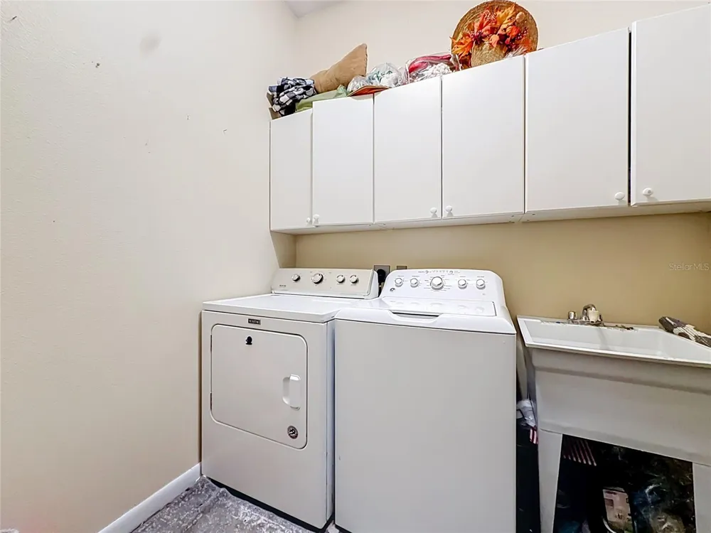 10301 FOX SPARROW AVENUE Weeki Wachee, FL 34613