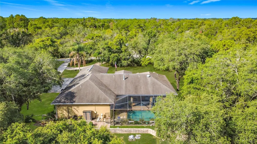 10301 FOX SPARROW AVENUE Weeki Wachee, FL 34613