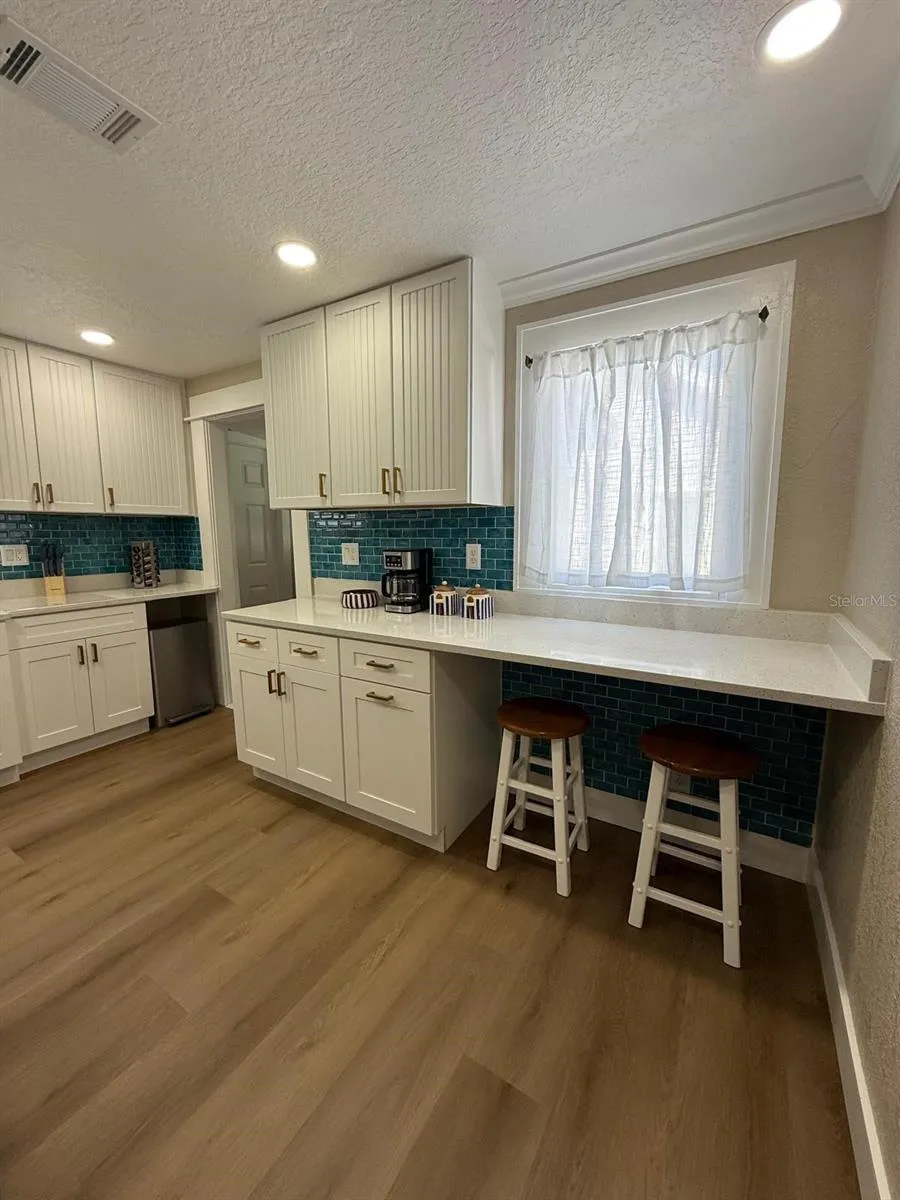 37 80TH TERRACE Treasure Island, FL 33706