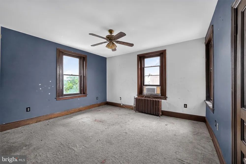 207 CATHERINE STREET Middletown, PA 17057