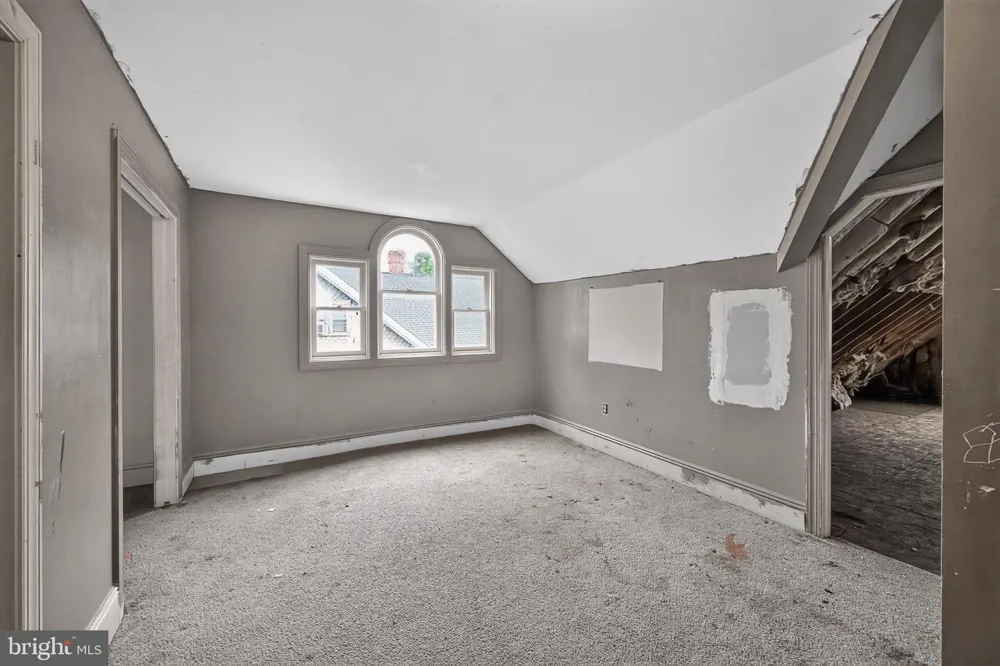207 CATHERINE STREET Middletown, PA 17057