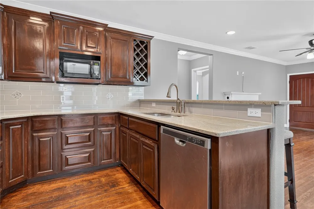407 Fetick Avenue Taft, TX 78390