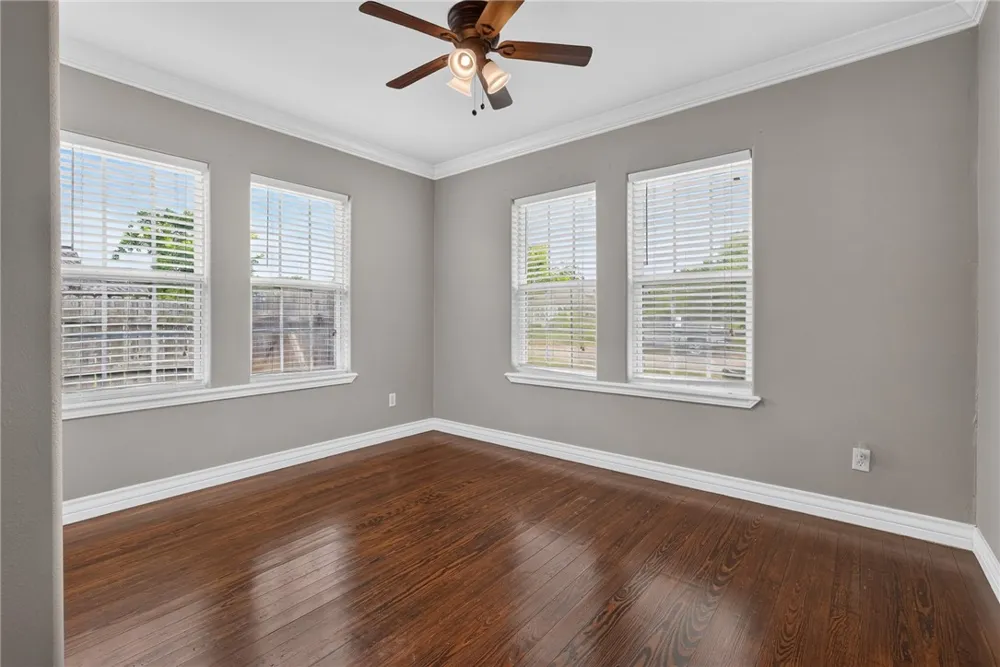 407 Fetick Avenue Taft, TX 78390