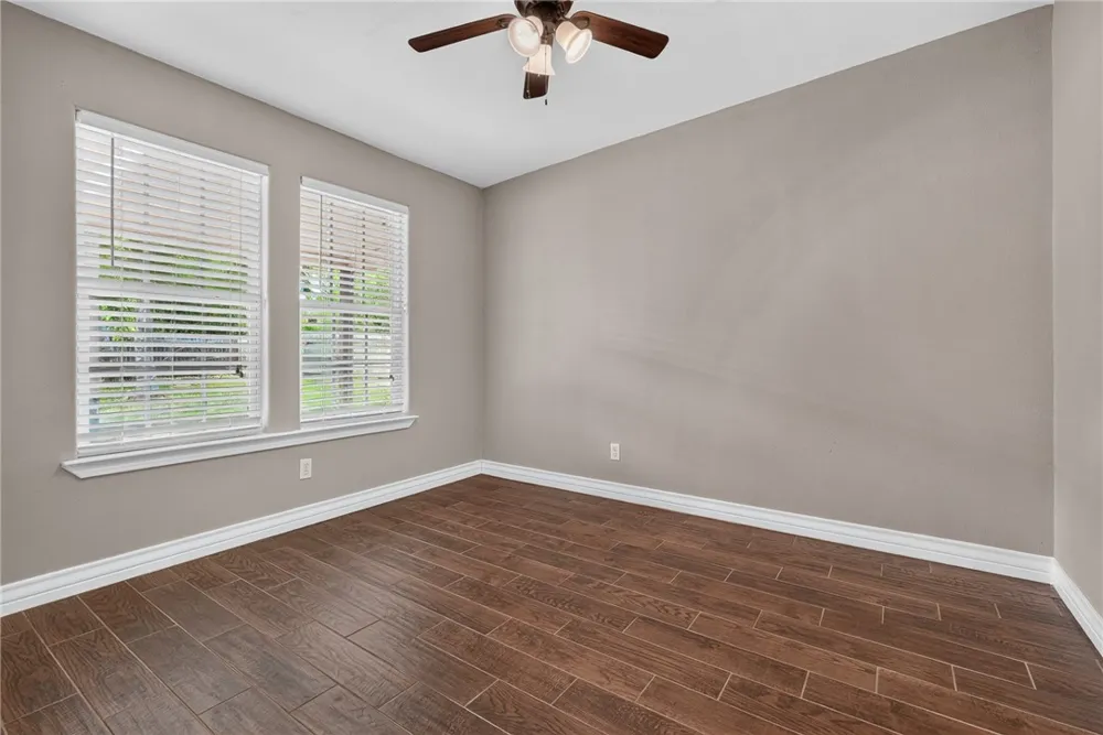407 Fetick Avenue Taft, TX 78390