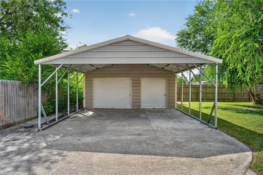 407 Fetick Avenue Taft, TX 78390