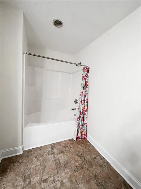 102 Putnam Road Cleveland, GA 30528