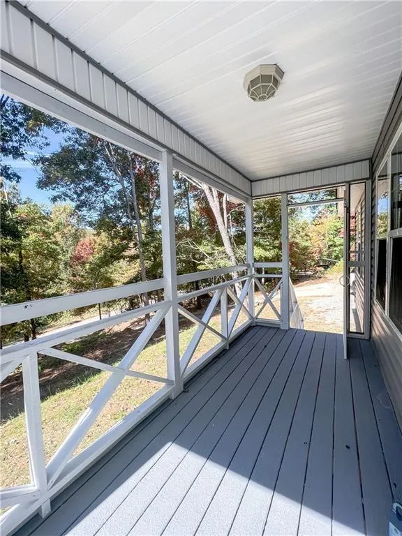 102 Putnam Road Cleveland, GA 30528