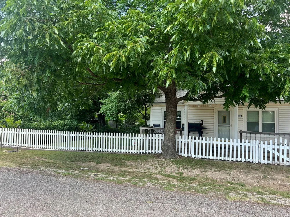 169 Glenn Street Bluff Dale, TX 76433