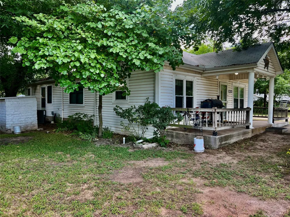 169 Glenn Street Bluff Dale, TX 76433