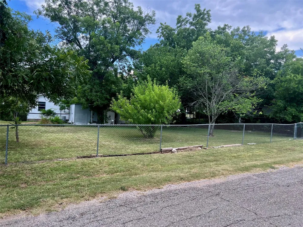 169 Glenn Street Bluff Dale, TX 76433