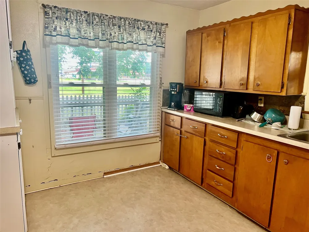 169 Glenn Street Bluff Dale, TX 76433