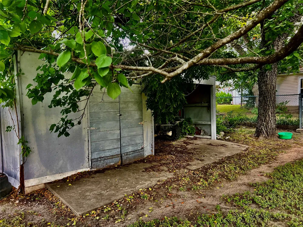 169 Glenn Street Bluff Dale, TX 76433