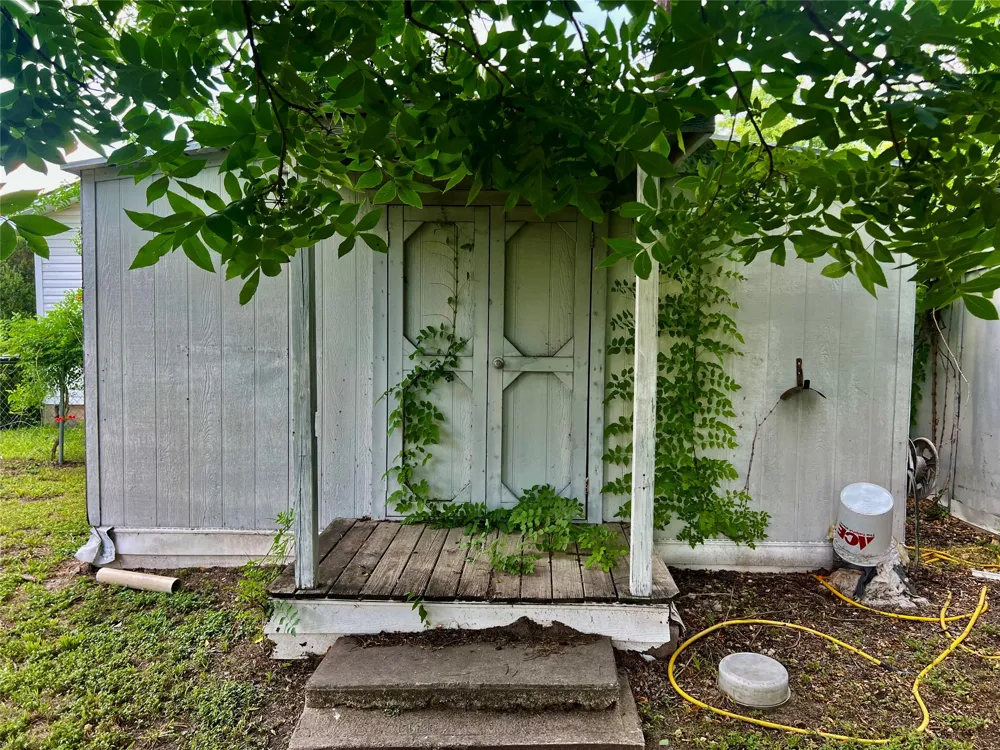 169 Glenn Street Bluff Dale, TX 76433