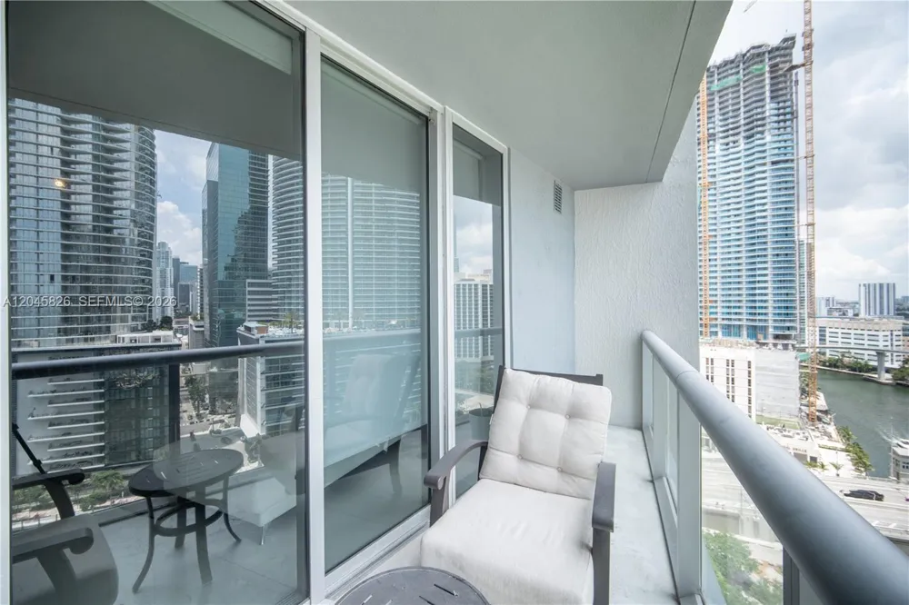 475 Brickell Ave #2010 Miami, FL 33131