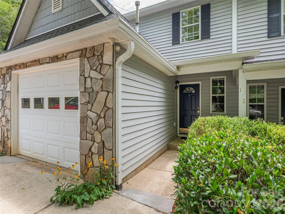1 Willoughby Run Drive Asheville, NC 28803