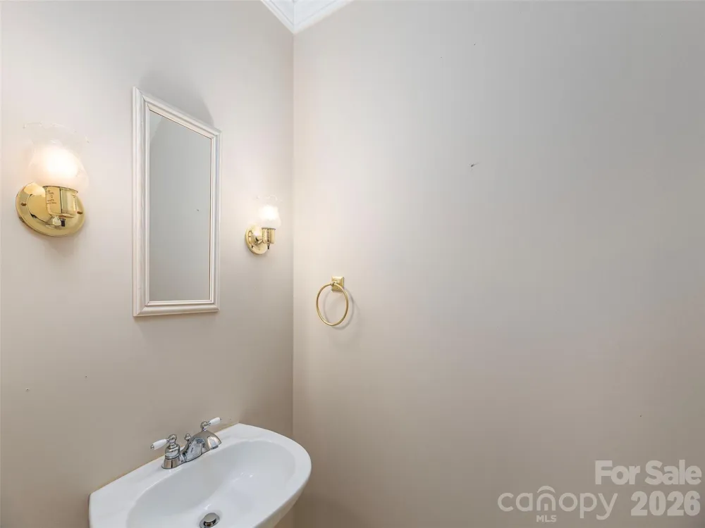 1 Willoughby Run Drive Asheville, NC 28803