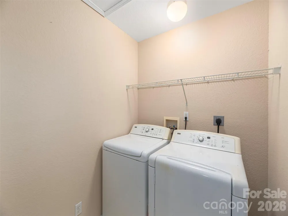 1 Willoughby Run Drive Asheville, NC 28803