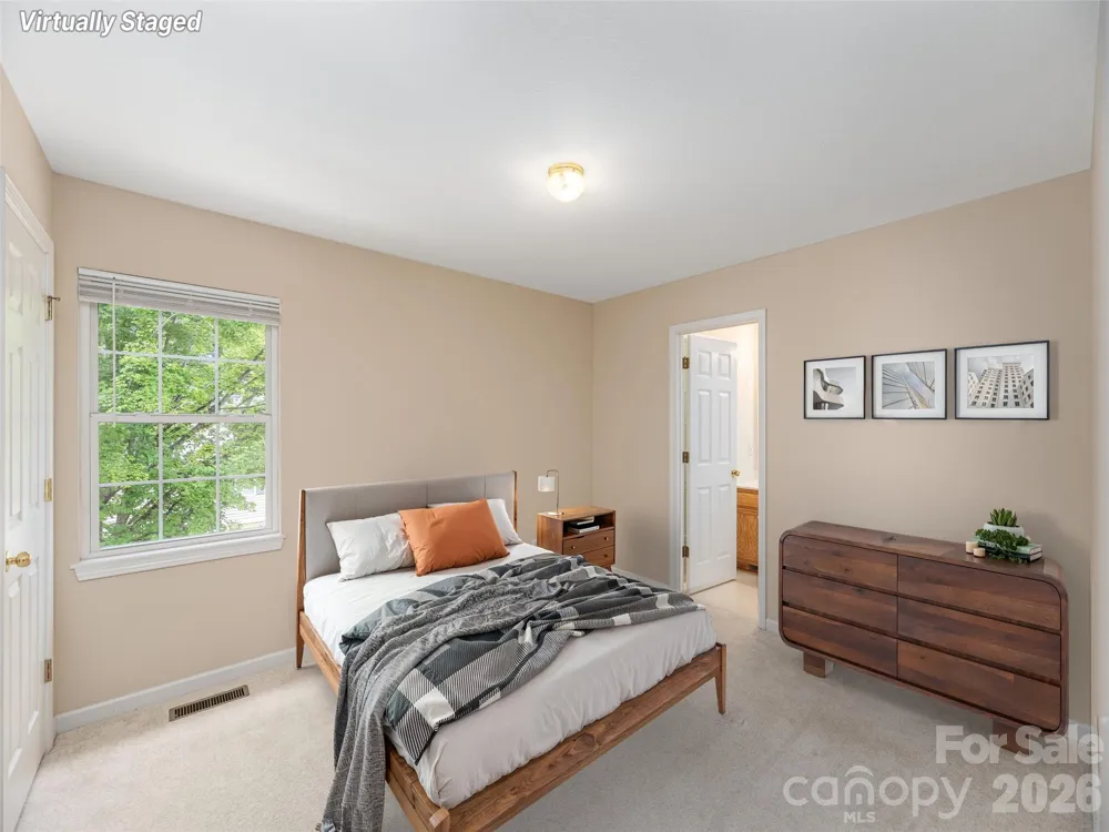 1 Willoughby Run Drive Asheville, NC 28803