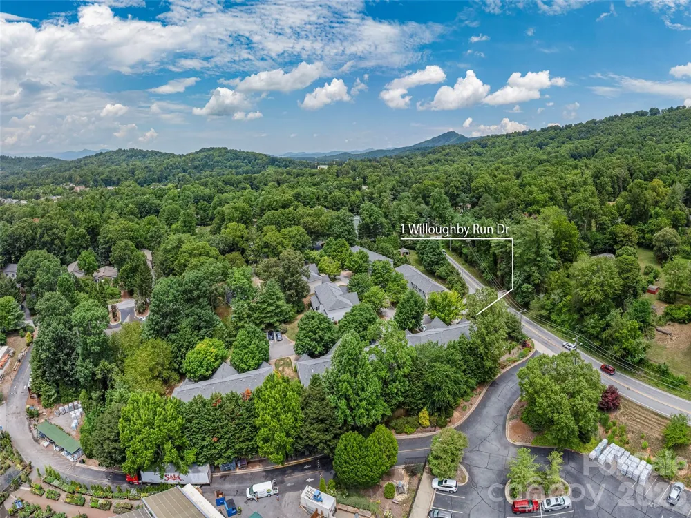 1 Willoughby Run Drive Asheville, NC 28803