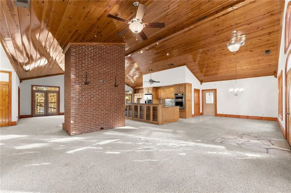 287 Spring Branch Circle Toccoa, GA 30577