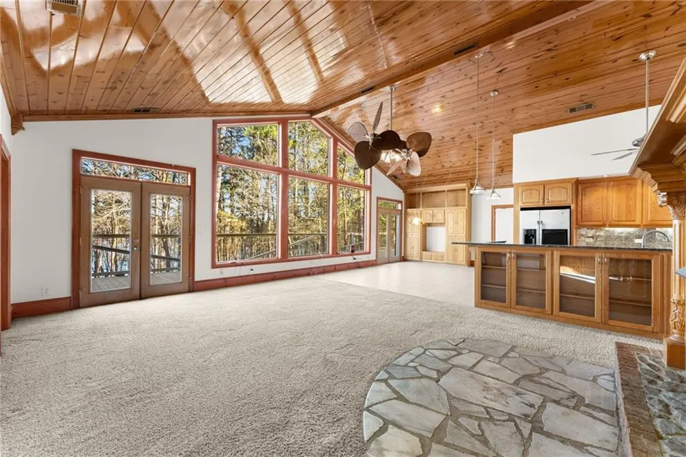 287 Spring Branch Circle Toccoa, GA 30577