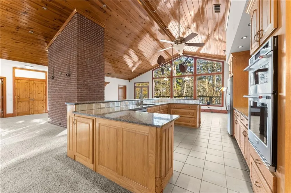 287 Spring Branch Circle Toccoa, GA 30577