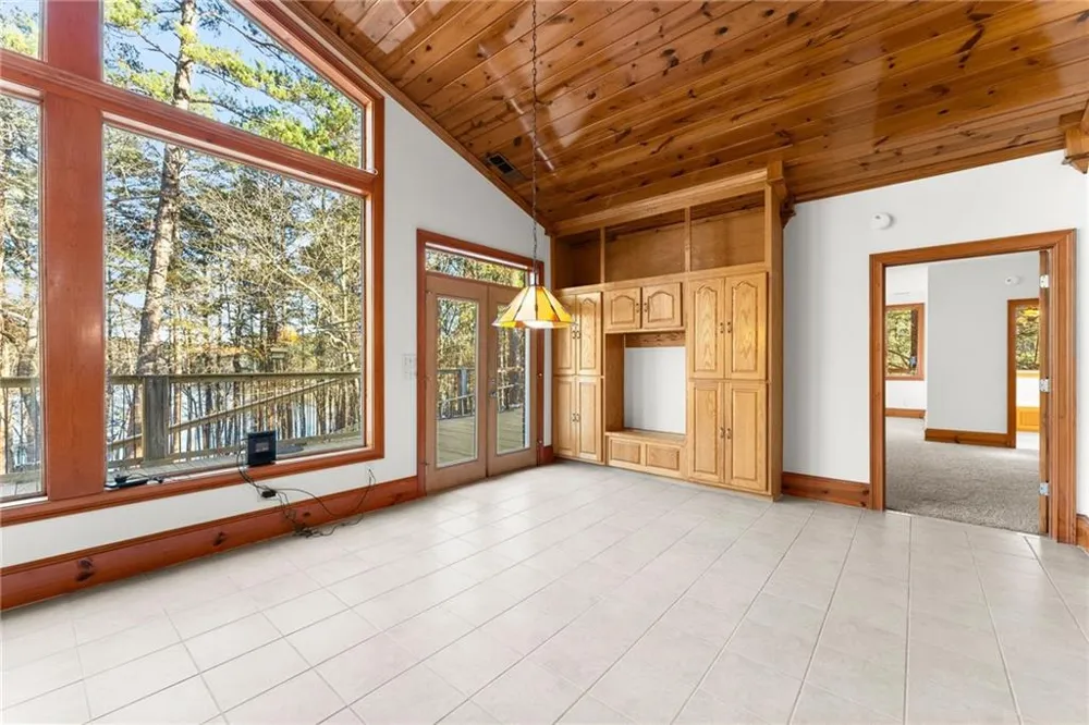 287 Spring Branch Circle Toccoa, GA 30577