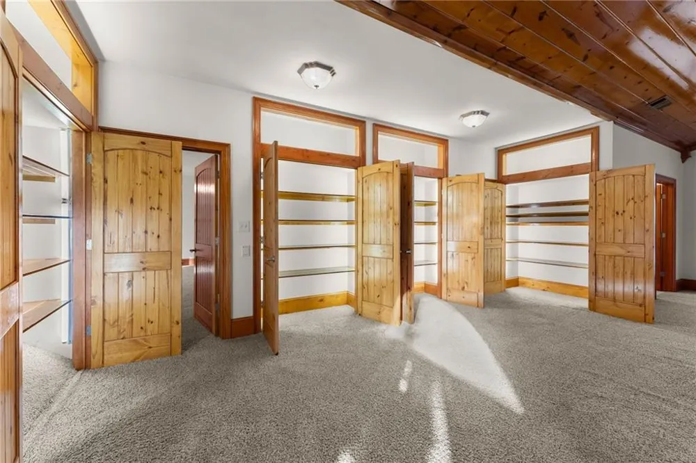 287 Spring Branch Circle Toccoa, GA 30577
