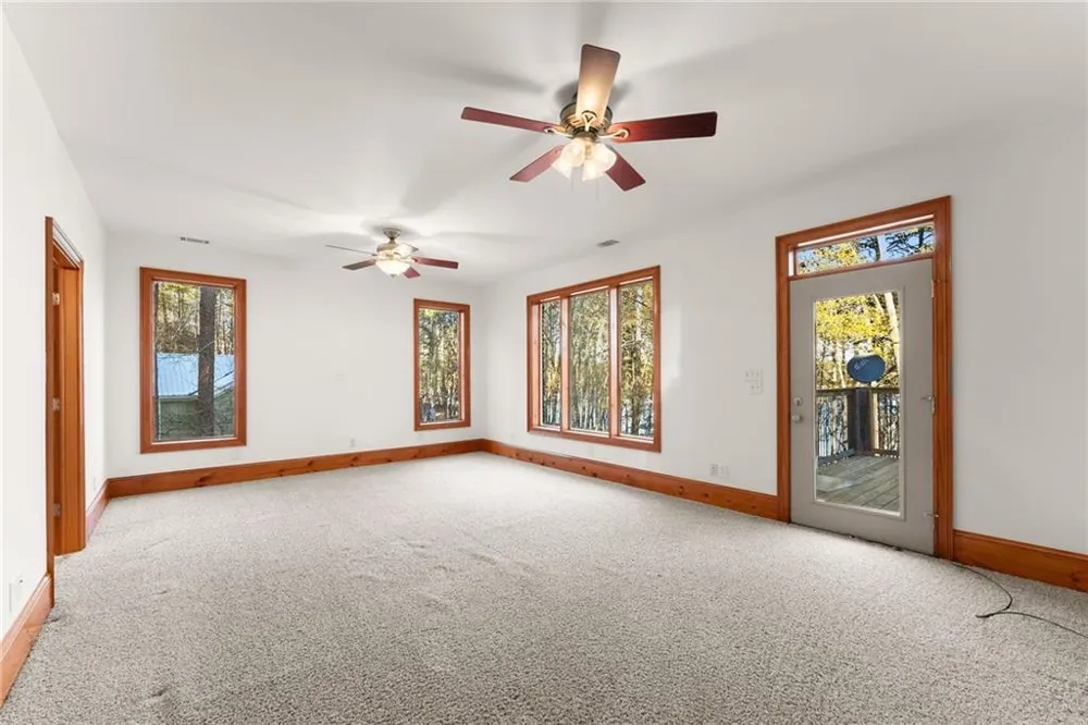 287 Spring Branch Circle Toccoa, GA 30577