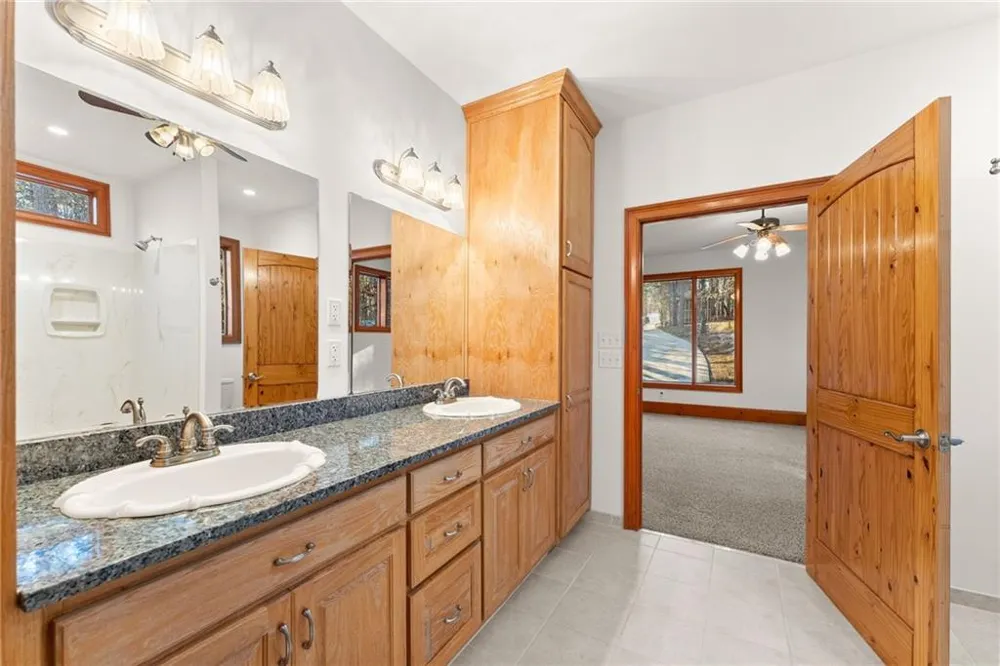 287 Spring Branch Circle Toccoa, GA 30577