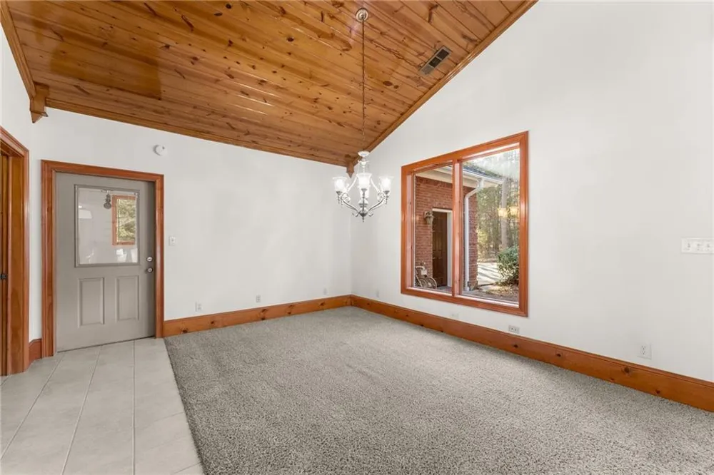 287 Spring Branch Circle Toccoa, GA 30577