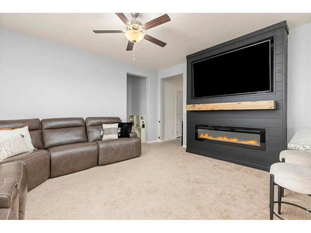 301 Thomas Avenue Keenesburg, CO 80643