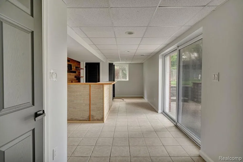 31335 Slumber Lane Fraser City, MI 48026