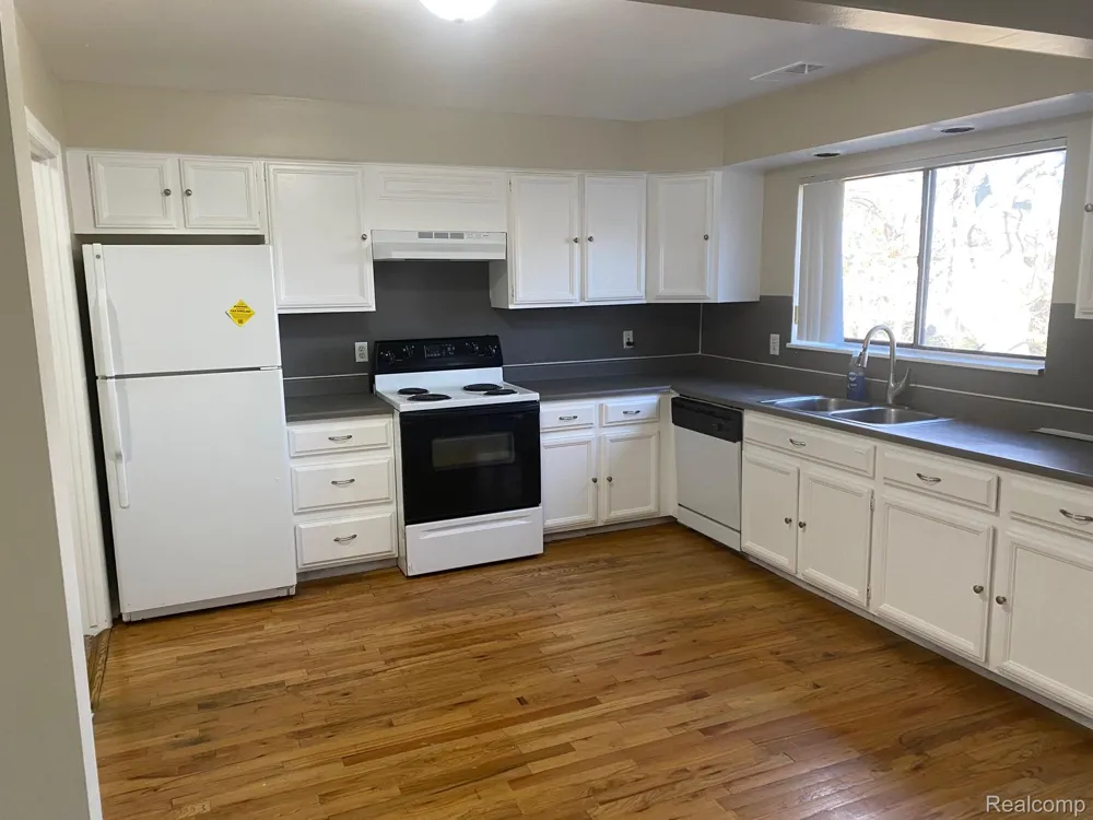 16150 Park Drive #201 Southfield City, MI 48075
