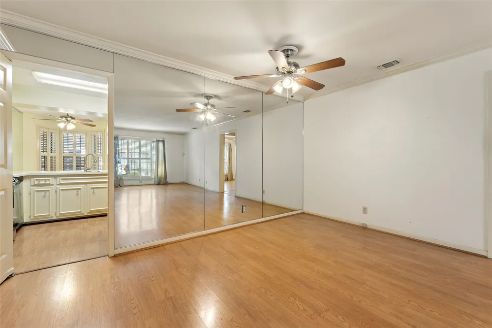 8415 Fredericksburg Road #306 San Antonio, TX 78229