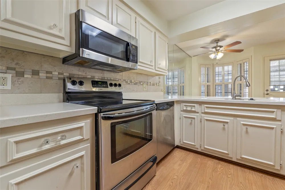 8415 Fredericksburg Road #306 San Antonio, TX 78229
