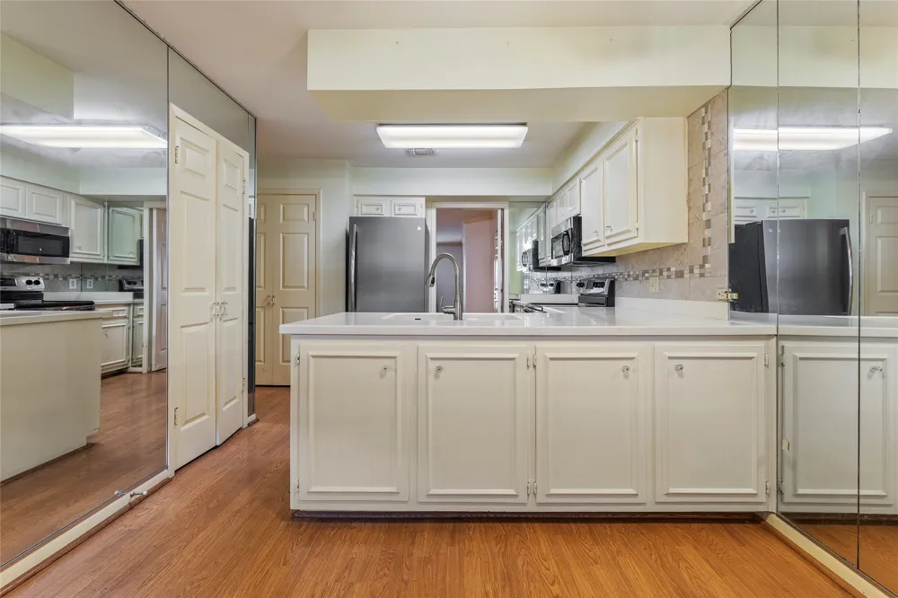 8415 Fredericksburg Road #306 San Antonio, TX 78229