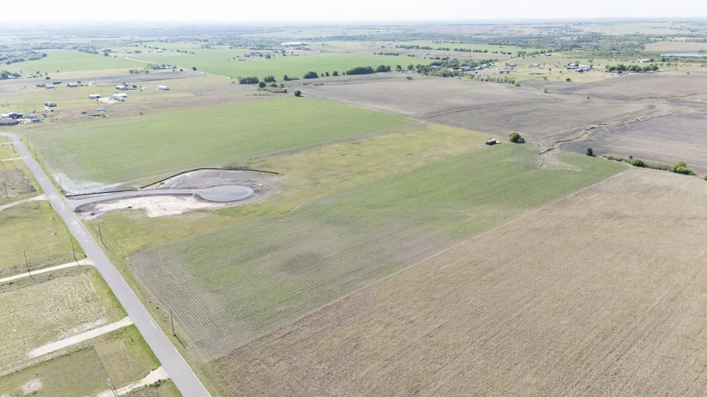 450 County Road 423 Taylor, TX 76574